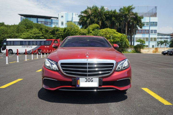 Thông Tin Xe Mercedes E200 Bảng Giá Lăn Bánh Và Đánh Giá Xe 2023